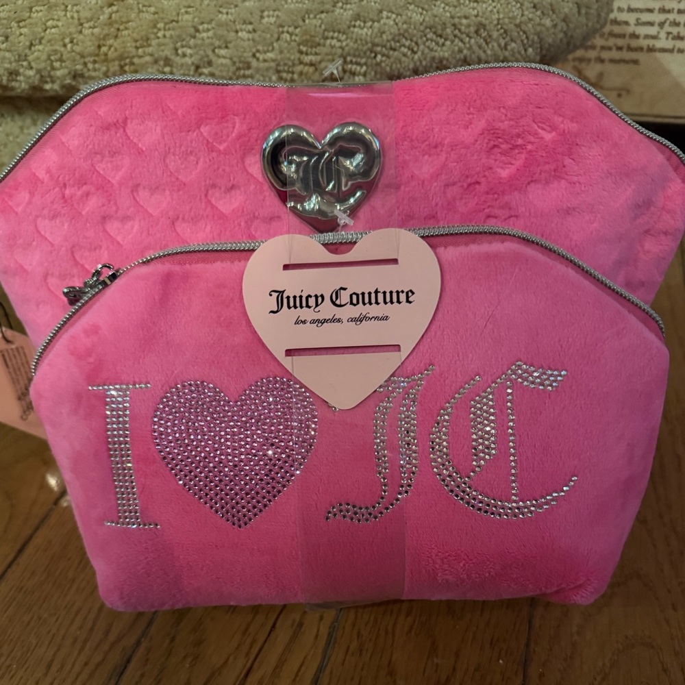 Juicy Couture Toiletry/Makeup bag set